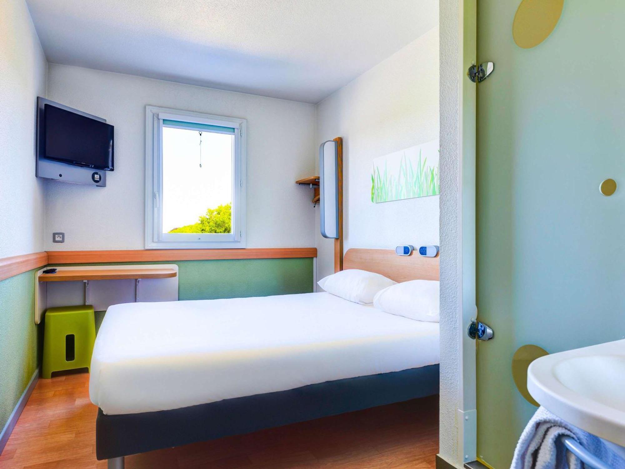 Ibis Budget Orly Chevilly Tram 7 Vitry-sur-Seine Ngoại thất bức ảnh