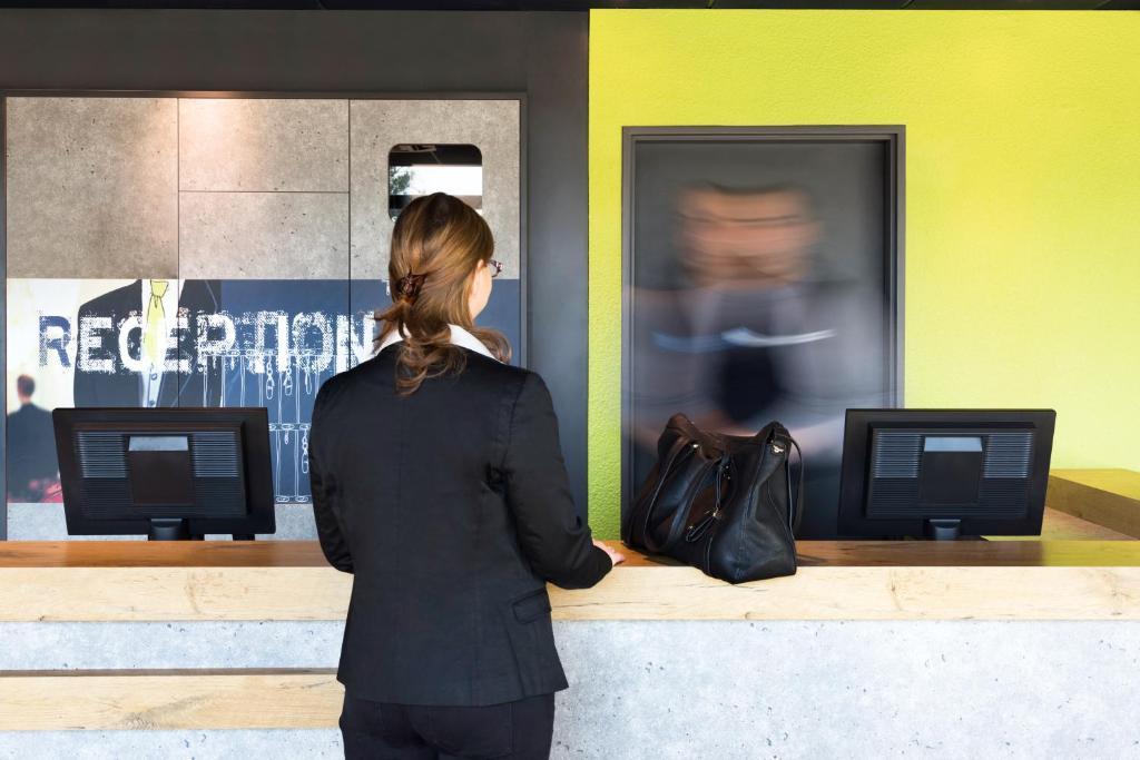 Ibis Budget Orly Chevilly Tram 7 Vitry-sur-Seine Ngoại thất bức ảnh