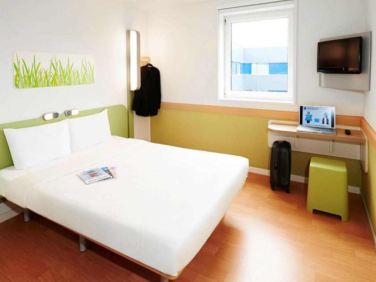Ibis Budget Orly Chevilly Tram 7 Vitry-sur-Seine Ngoại thất bức ảnh